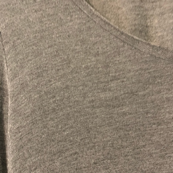 grey lightweight sweater/long sleeve - Picture 4 of 6